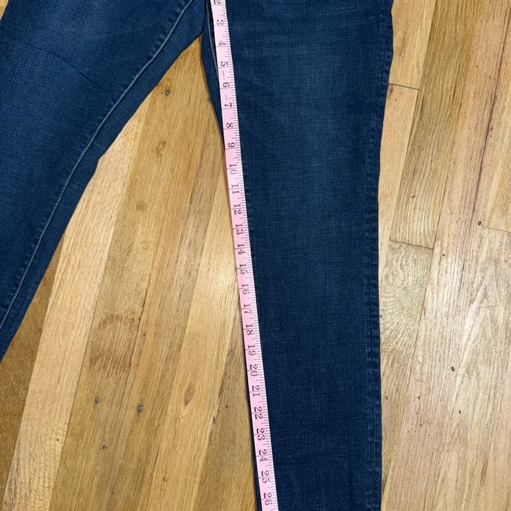 Classic Blue Women's Jeans - Picture 7 of 7